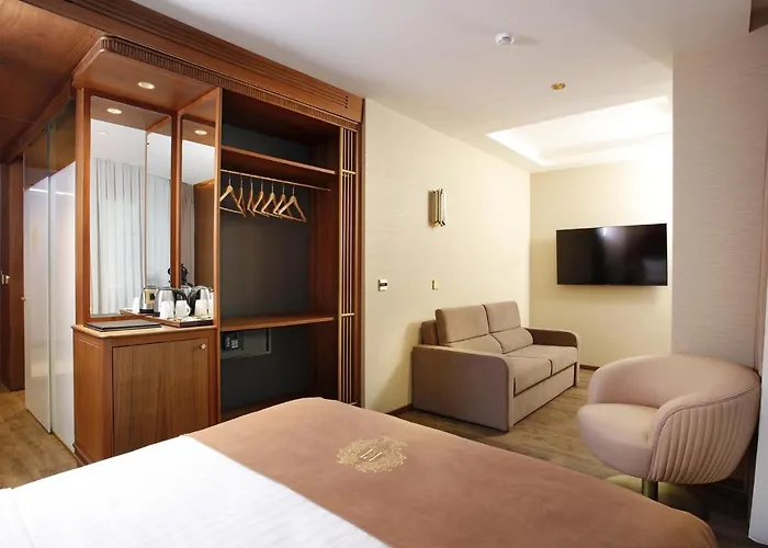 Kate Special Class & 4*