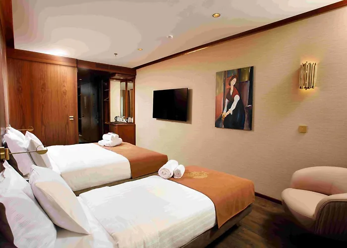 Kate Special Class & 4*