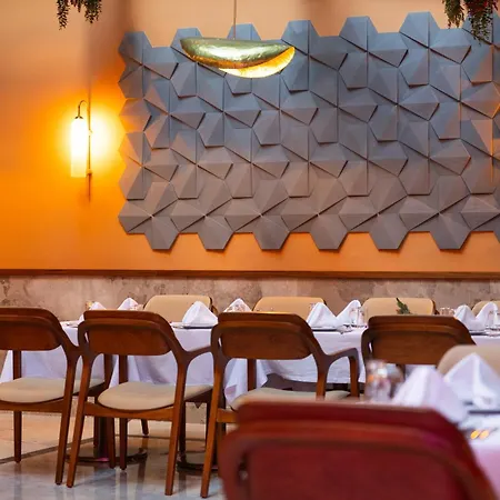 Kate Special Class & Hotell