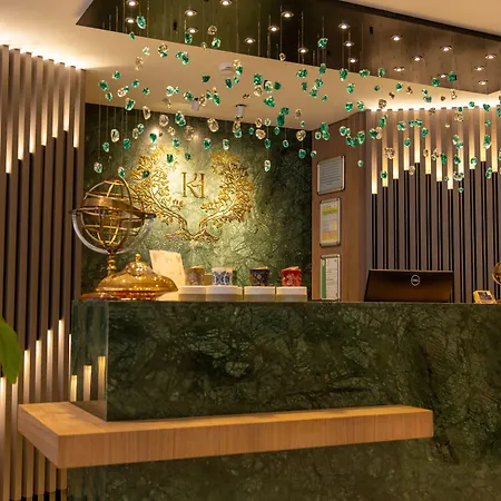 Kate Special Class & 4*