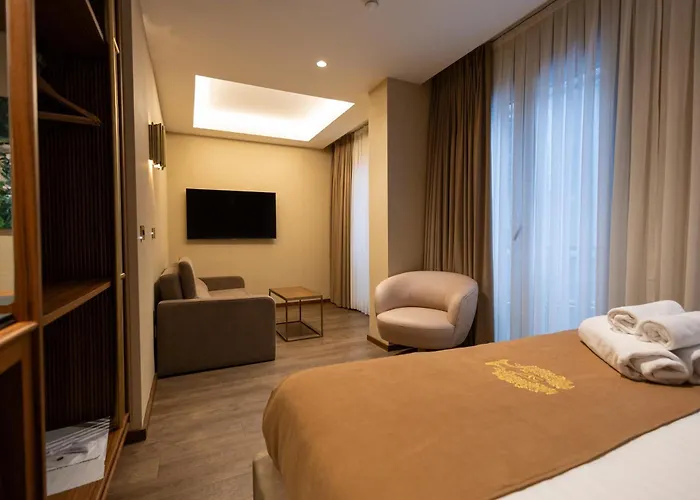 מלון Kate Special Class & 4*